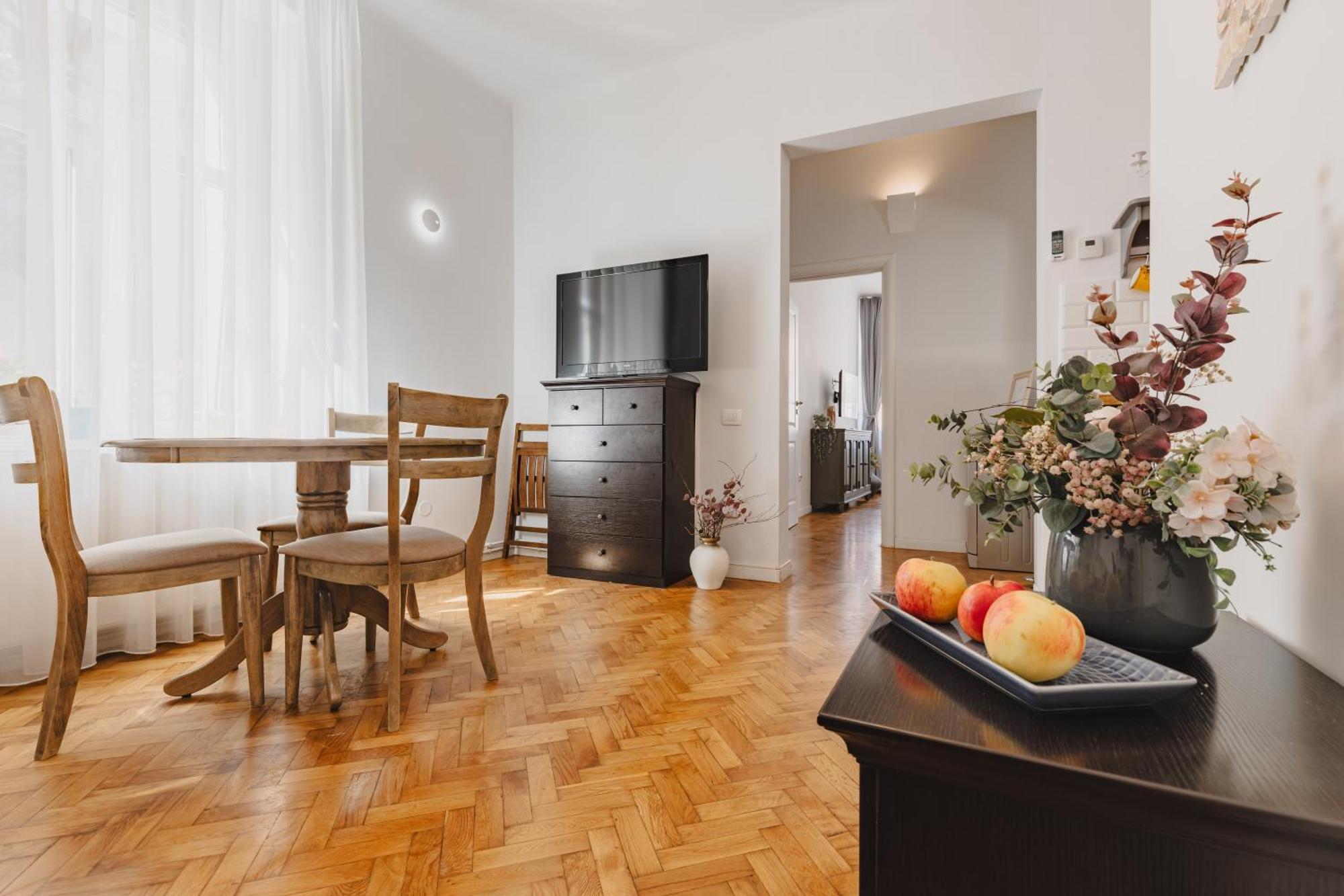 Albert Residence With Complimentary Parking Braszów Zewnętrze zdjęcie